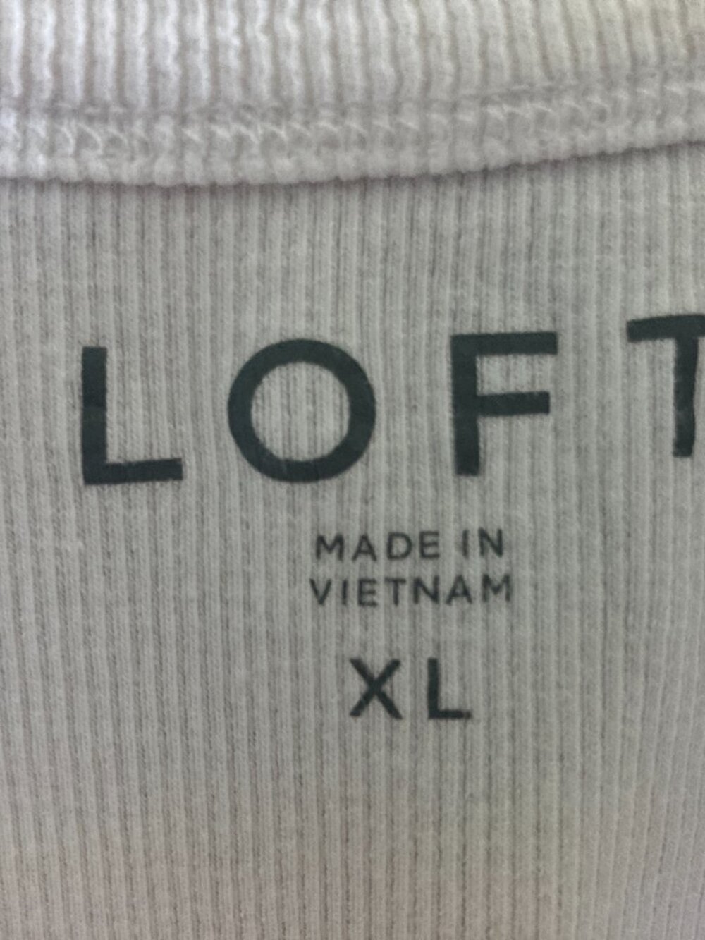 Lot 2 EUC LOFT tank tops, black, white, XL, worn once - Picture 3 of 3